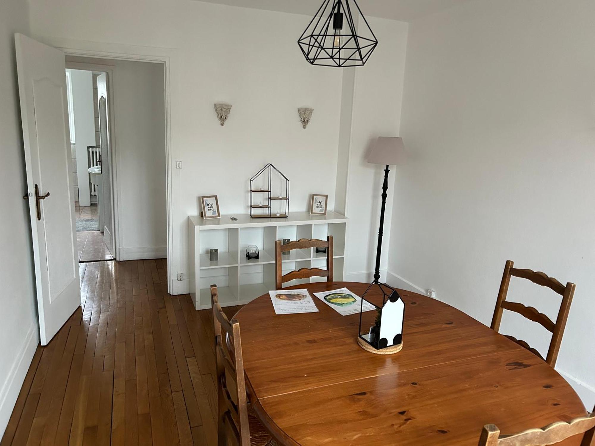 Hubert Apartment Carignan Екстериор снимка